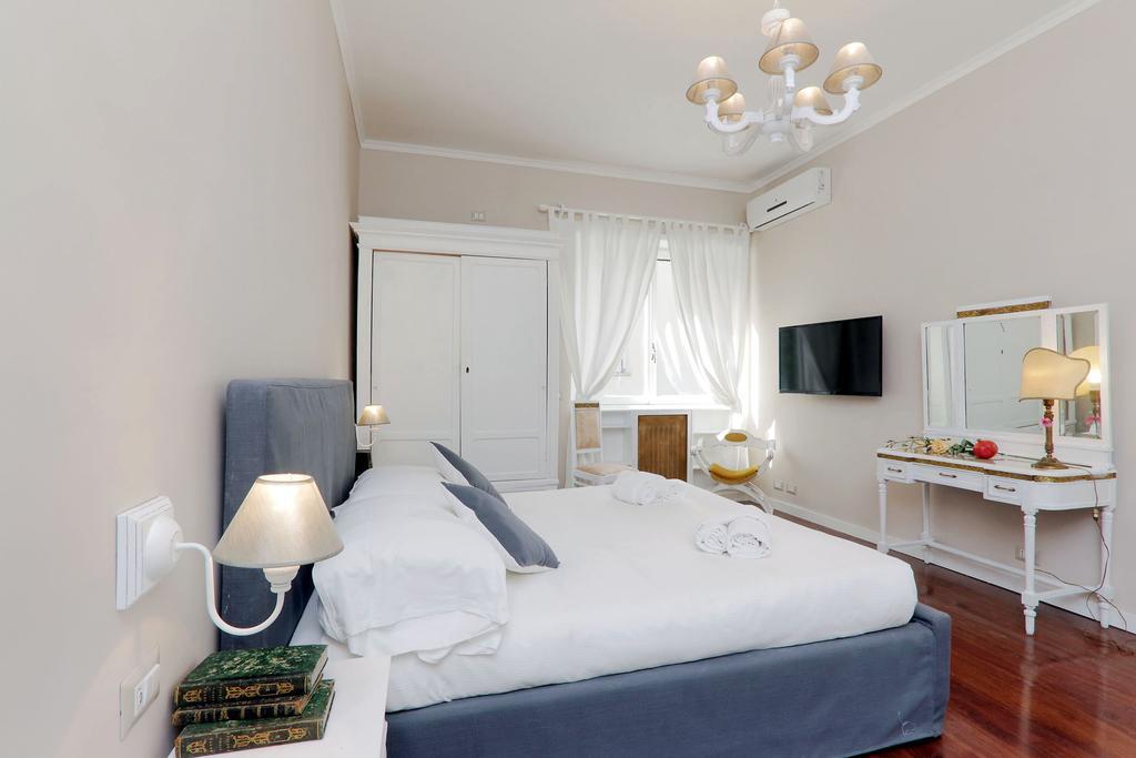 Vatican Art House Rome Room photo
